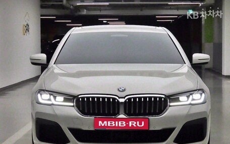 BMW 5 серия, 2020 год, 3 200 000 рублей, 1 фотография