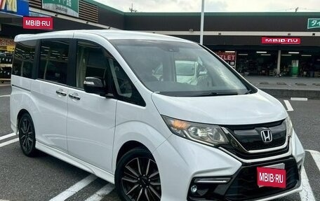 Honda Stepwgn IV, 2016 год, 1 395 000 рублей, 1 фотография