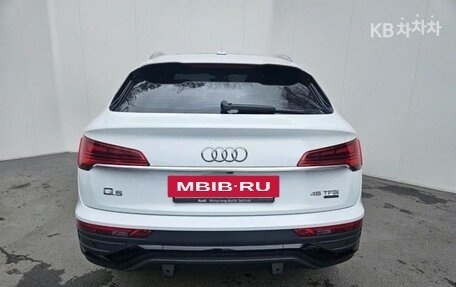 Audi Q5, 2022 год, 4 250 010 рублей, 3 фотография