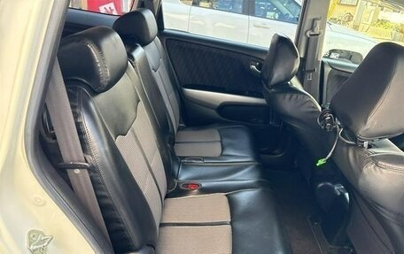 Honda Stream II, 2011 год, 875 000 рублей, 11 фотография