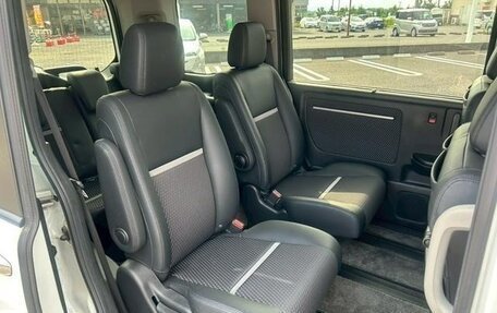 Honda Stepwgn IV, 2016 год, 1 395 000 рублей, 7 фотография