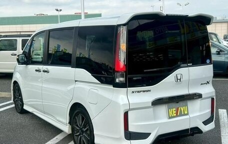 Honda Stepwgn IV, 2016 год, 1 395 000 рублей, 33 фотография