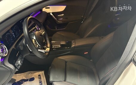 Mercedes-Benz CLA, 2022 год, 3 130 000 рублей, 7 фотография