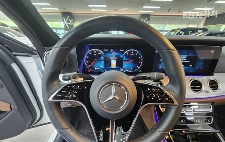 Mercedes-Benz E-Класс, 2021 год, 3 100 000 рублей, 6 фотография