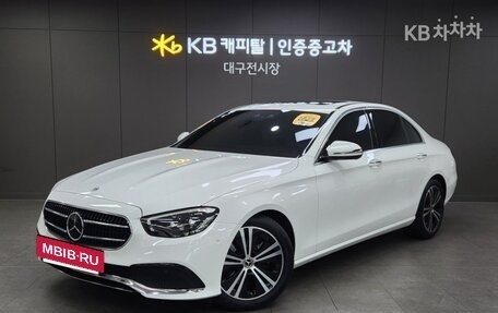 Mercedes-Benz E-Класс, 2021 год, 3 100 000 рублей, 4 фотография