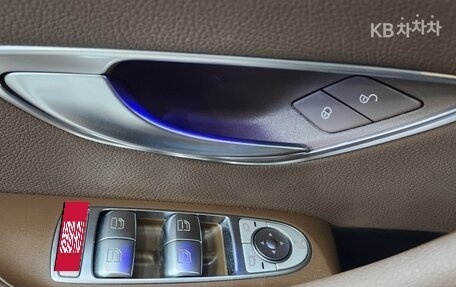 Mercedes-Benz E-Класс, 2021 год, 3 100 000 рублей, 12 фотография