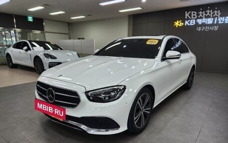 Mercedes-Benz E-Класс, 2021 год, 3 100 000 рублей, 2 фотография