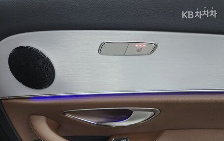 Mercedes-Benz E-Класс, 2021 год, 3 100 000 рублей, 26 фотография