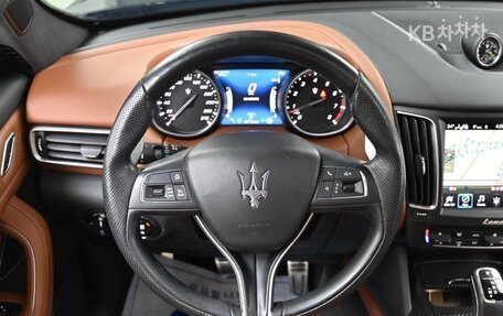 Maserati Levante I, 2021 год, 4 850 000 рублей, 10 фотография