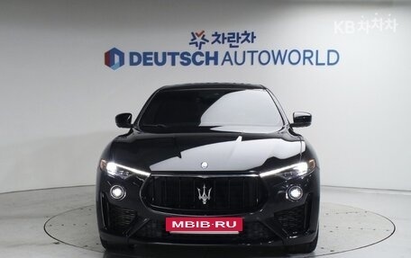 Maserati Levante I, 2021 год, 4 850 000 рублей, 3 фотография