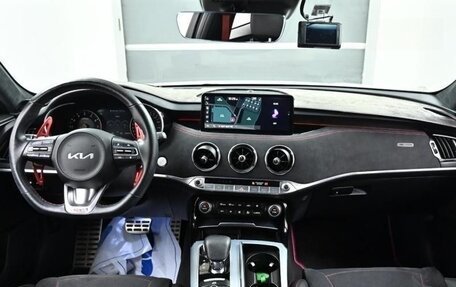 KIA Stinger I, 2022 год, 3 500 000 рублей, 7 фотография