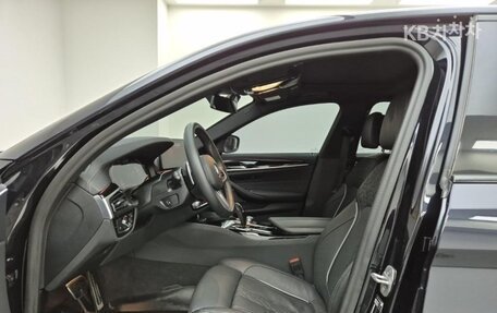 BMW 5 серия, 2022 год, 5 600 000 рублей, 13 фотография