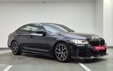 BMW 5 серия, 2022 год, 5 600 000 рублей, 2 фотография