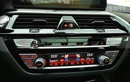 BMW 5 серия, 2022 год, 5 600 000 рублей, 10 фотография