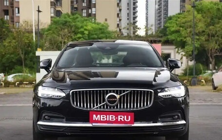Volvo S90 II рестайлинг, 2021 год, 2 630 027 рублей, 2 фотография