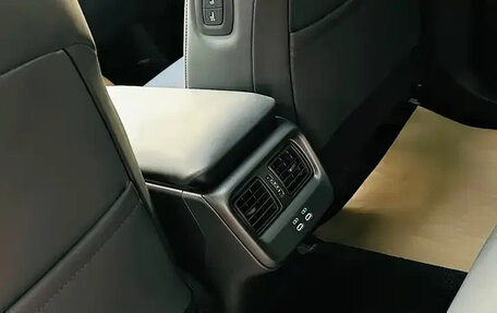 Toyota Crown, 2023 год, 3 500 011 рублей, 17 фотография