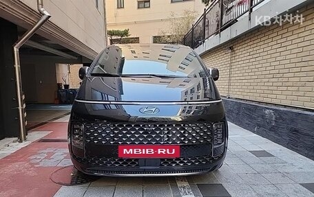 Hyundai Staria, 2021 год, 3 520 000 рублей, 2 фотография