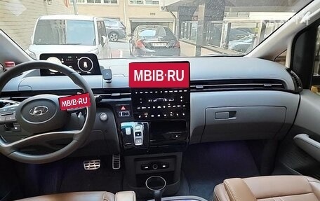 Hyundai Staria, 2021 год, 3 520 000 рублей, 6 фотография