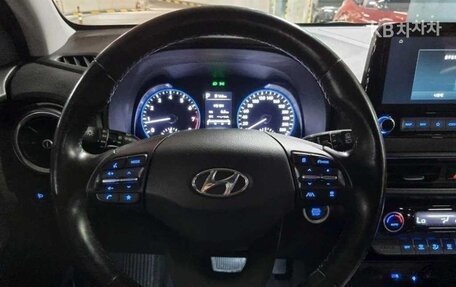 Hyundai Kona I, 2021 год, 2 020 000 рублей, 6 фотография