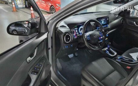 Hyundai Kona I, 2021 год, 2 020 000 рублей, 14 фотография
