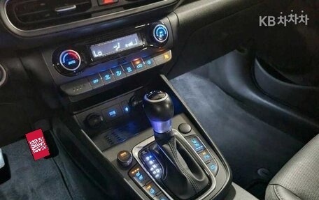 Hyundai Kona I, 2021 год, 2 020 000 рублей, 11 фотография