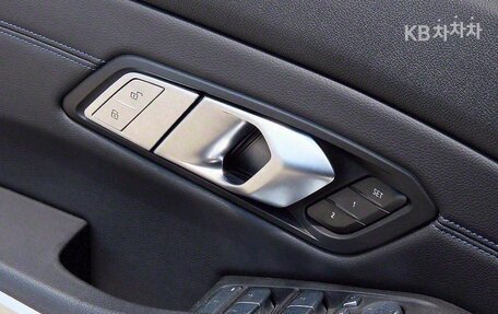 BMW 3 серия, 2022 год, 3 820 000 рублей, 14 фотография