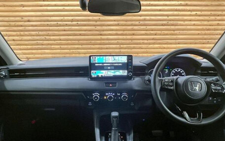 Honda Vezel, 2022 год, 1 470 000 рублей, 5 фотография