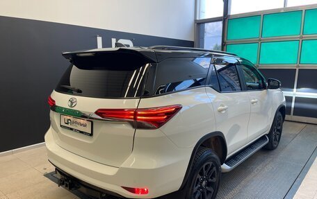 Toyota Fortuner II, 2021 год, 3 990 000 рублей, 6 фотография