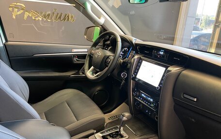 Toyota Fortuner II, 2021 год, 3 990 000 рублей, 14 фотография