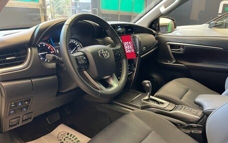Toyota Fortuner II, 2021 год, 3 990 000 рублей, 10 фотография