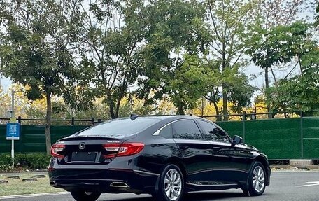 Honda Accord IX рестайлинг, 2021 год, 1 810 000 рублей, 7 фотография