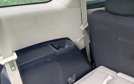 Toyota Wish II, 2011 год, 1 350 000 рублей, 12 фотография