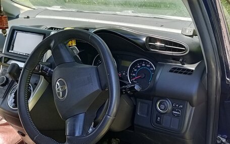 Toyota Wish II, 2011 год, 1 350 000 рублей, 31 фотография