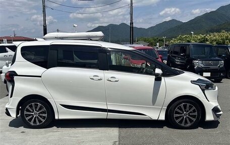 Toyota Sienta II, 2021 год, 1 157 000 рублей, 4 фотография
