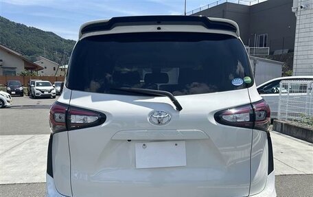 Toyota Sienta II, 2021 год, 1 157 000 рублей, 7 фотография