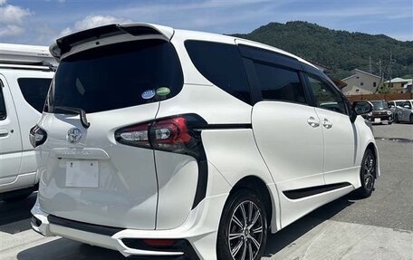 Toyota Sienta II, 2021 год, 1 157 000 рублей, 8 фотография