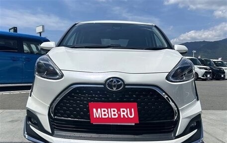 Toyota Sienta II, 2021 год, 1 157 000 рублей, 2 фотография