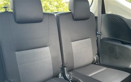 Toyota Sienta II, 2021 год, 1 157 000 рублей, 20 фотография