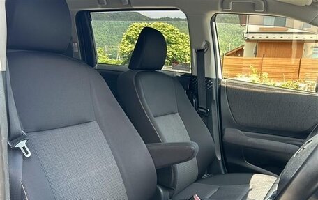 Toyota Sienta II, 2021 год, 1 157 000 рублей, 16 фотография