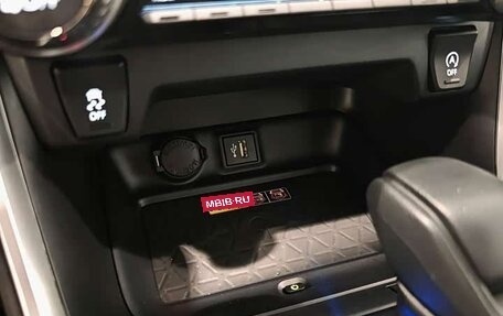 Toyota RAV4, 2022 год, 2 352 000 рублей, 9 фотография