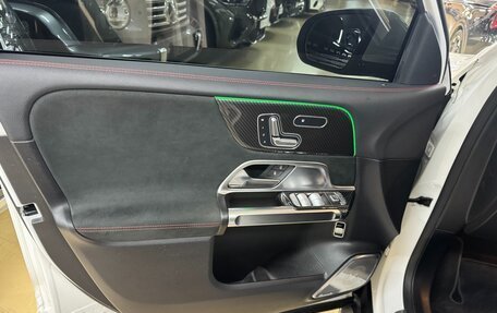 Mercedes-Benz GLB, 2021 год, 2 407 000 рублей, 17 фотография