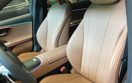 Mercedes-Benz E-Класс, 2024 год, 9 800 000 рублей, 13 фотография