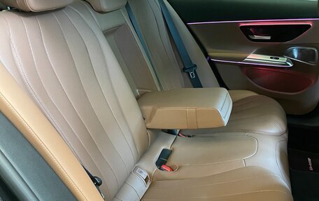 Mercedes-Benz E-Класс, 2024 год, 9 800 000 рублей, 25 фотография