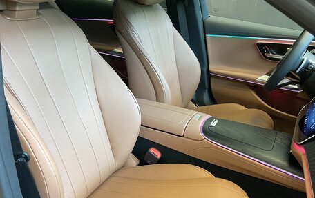 Mercedes-Benz E-Класс, 2024 год, 9 800 000 рублей, 21 фотография