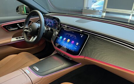 Mercedes-Benz E-Класс, 2024 год, 9 800 000 рублей, 19 фотография