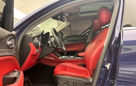 Alfa Romeo Stelvio, 2022 год, 3 100 000 рублей, 20 фотография