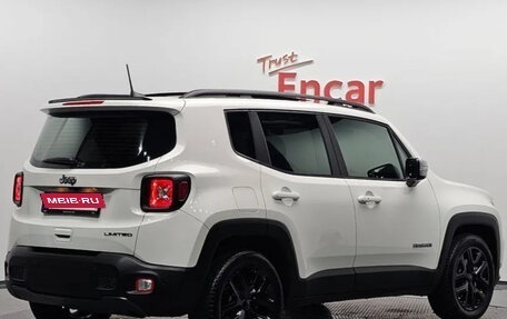Jeep Renegade I рестайлинг, 2022 год, 1 950 000 рублей, 3 фотография
