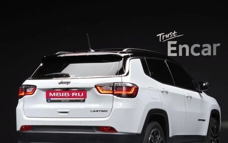 Jeep Compass II, 2022 год, 2 700 000 рублей, 3 фотография