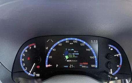 Toyota Yaris Cross, 2021 год, 1 337 000 рублей, 8 фотография
