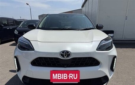 Toyota Yaris Cross, 2021 год, 1 337 000 рублей, 2 фотография